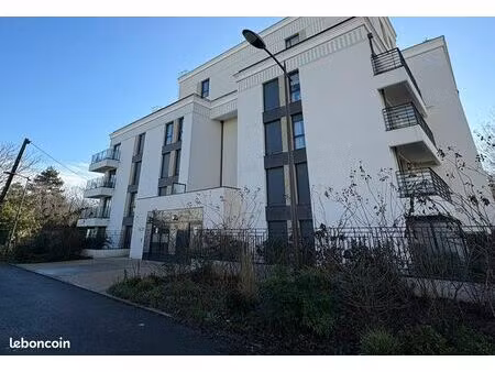 à louer – bel appartement 3 pièces / 67 m² - plein sud - comme neuf