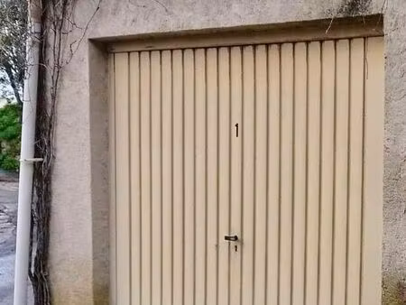 garage fermé à louer