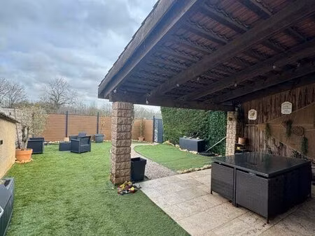 maison rénovée de 60m2 avec extérieur aménagé