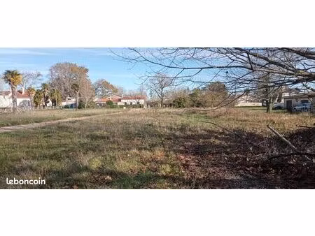 terrain 1 080 m² gaillan en medoc