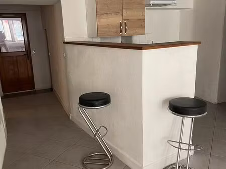 t2 centre ville lambesc