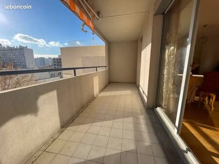 appartement 3 pièces 84 m²