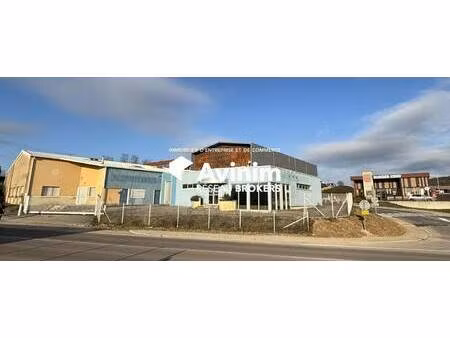 local commercial à louer