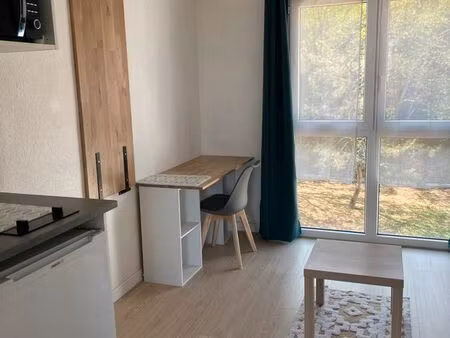 studio idéalement situé proche commodité  plage et océanis