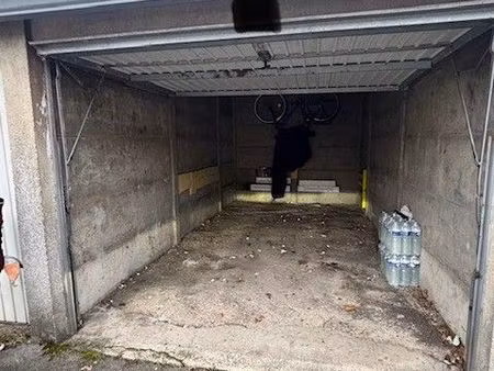 garage à louer