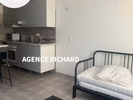 studio 1 pièce 23 m²