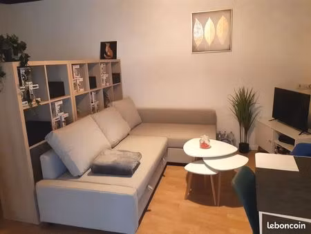 t1bis refait à neuf en 2021 à louer à héry