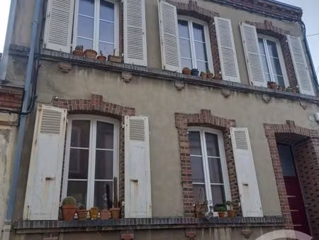 maison de ville 3 pièces 100 m²