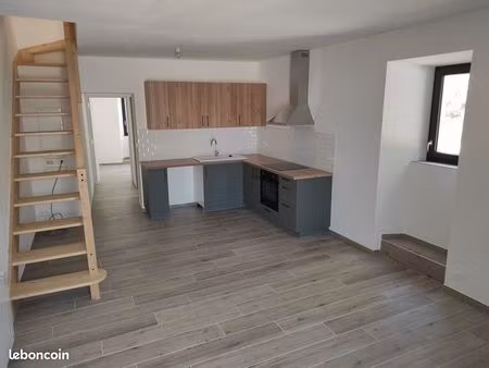 maison individuelle avec terrasse les assions