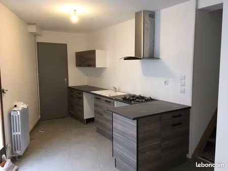 loue maison de bourg