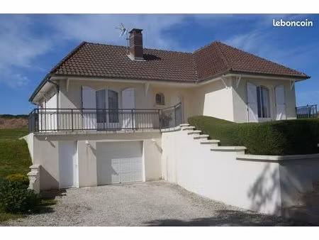 maison avec jardin 2 chambres très calme sur ss sol