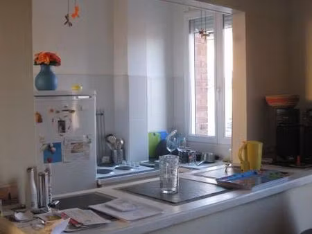 particulier loue appartement trois pieces  f3  t3