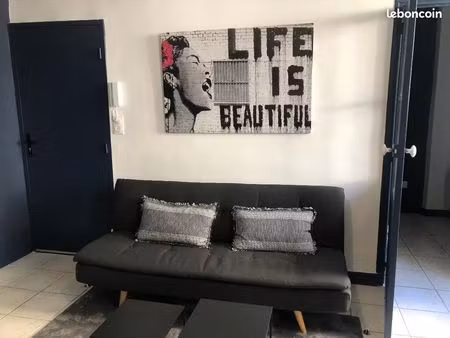 beau t1 avec coin nuit meuble