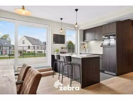 recent appartement met ruim terras en dubbele garagebox t...