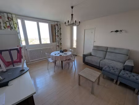 location appartement 60 m² à poitiers (86000)