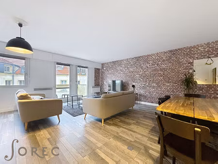 metz hypercentre duplex avec balcon de 154m2 au sol  4 chambres.