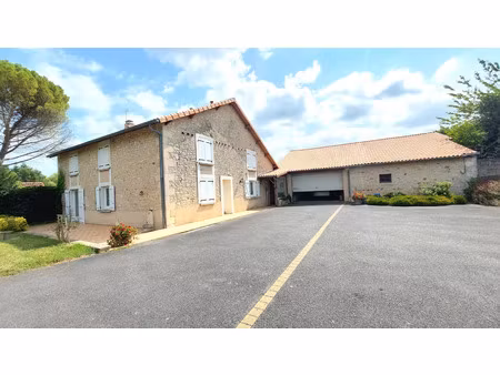 vente maison 7 pièces 230 m² montamisé (86360)