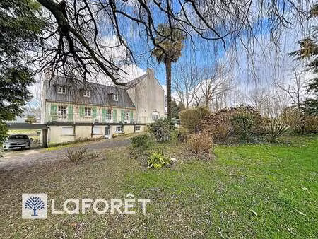 vente maison à guilligomarc'h (29300) : à vendre / 329m² guilligomarc'h