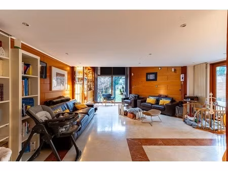 livry gargan - maison d'architecte - 220 m2 sur une parcelle de 551 m2