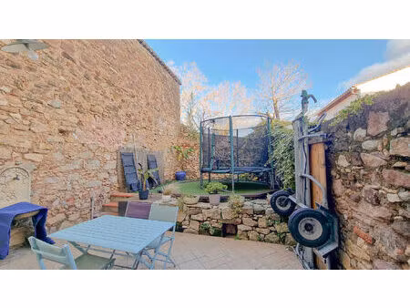 puget-ville - maison de village t5 avec jardin et garage