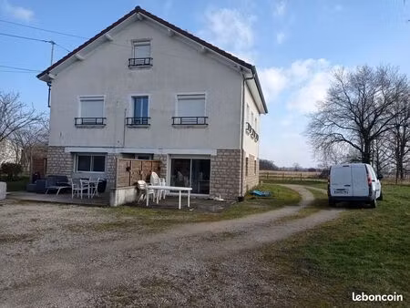 appartement montret 71440