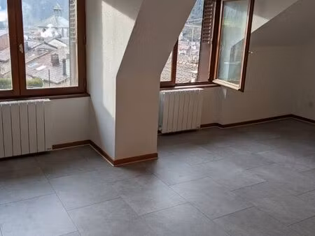 appartement a louer à laroquebrou