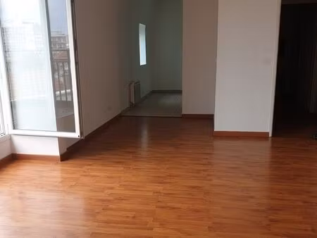 a louer studio de 37 m² avec terrasse