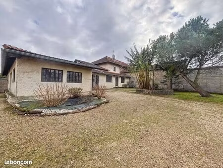 maison 6 pièces 188 m²