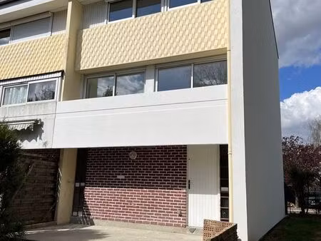 pavillon 4 pièces 77 m²