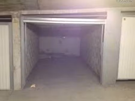box garage