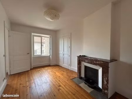 appartement 3 pièces 65 m²