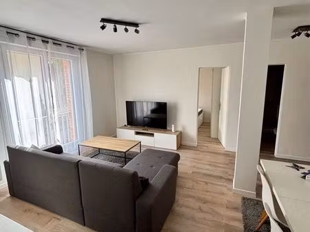 t2 meublé - 44 m2 - résidence calme et sécurisée