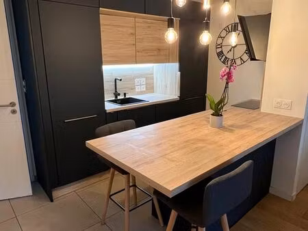 superbe appartement meublé récent (2022) avec terrasse   patio et box fermé – proche gorge