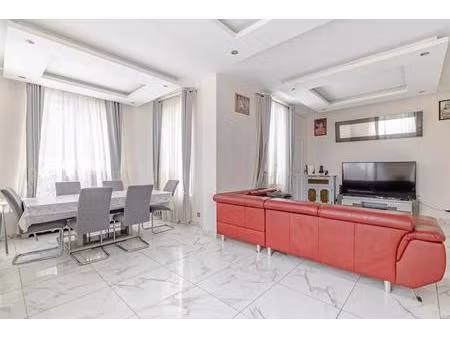 maison de 5 pièces de 200 m² situé à le thillay