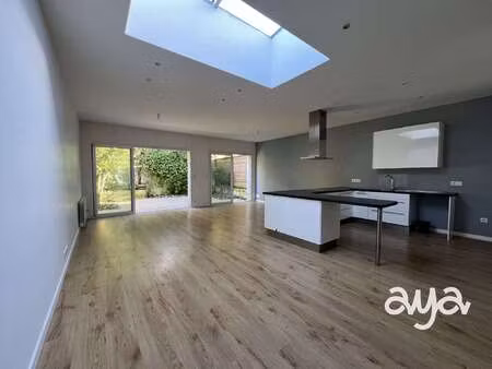 location maison à nantes (44000) : à louer / 158m² nantes