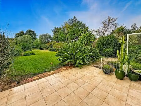 rare appartement-villa 180 m² à antibes