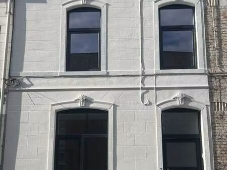 belle maison entièrement rénovée