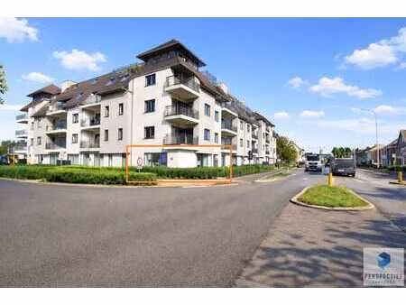 centraal gelegen handelsgelijkvloers/ appartement