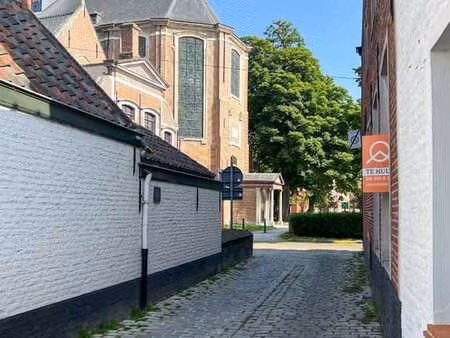 charmante huisje in begijnhof  hartje gent