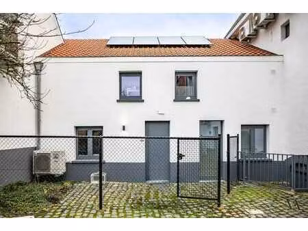 gezellig en rustig gelegen huisje met 1 slaapkamer