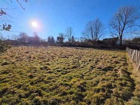 magnifique parcelle de terrain à bâtir de 1.229 m² libre et