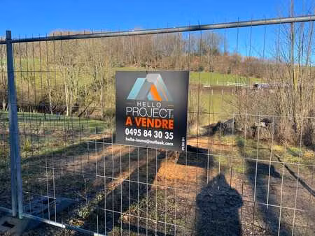 terrain de 2062 m² au calme