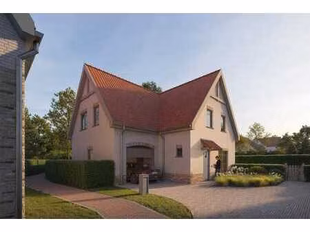 ruime open bebouwing met 4 slpk en z-tuin