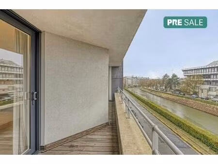 ruim 3-slaapkamer appartement te koop aan de eedverbondkaai