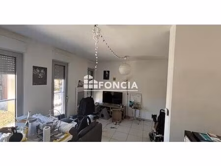 toulon la loubiere dans residence de 2014 - t2 avec parking sous sol