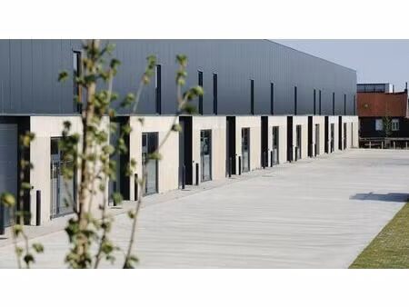 unit 4 – bedrijfsverzamelgebouw den tuft