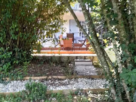 ensemble immobilier rénové – maison + 2 appartements– sur