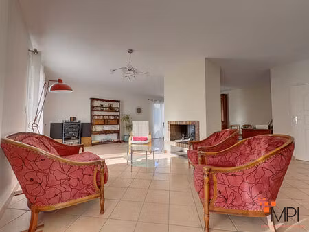 maison sur l hermitage 35590   6 chambres  180 m2