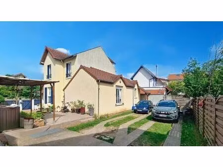 grande maison familiale – calme absolu en impasse  à 10 min du centre-ville et de la gare