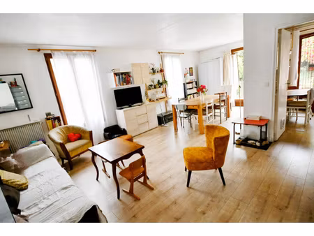 maison familiale proximité centre-ville et future ligne 15